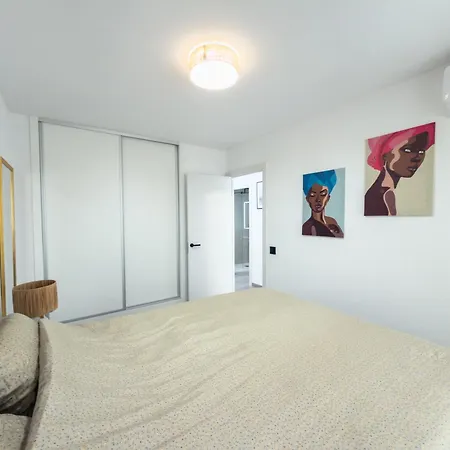 Διαμέρισμα Modern Beachside 2-bed In Centre *